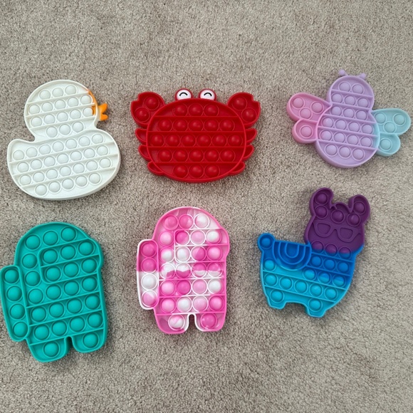 POP IT Fidget Toy Bundle - Picture 4 of 5